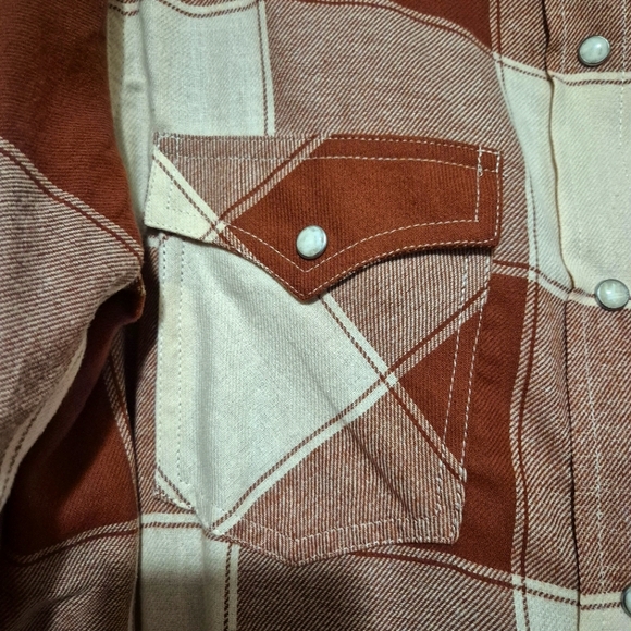 Wrangler Retro Tan and Cream Plaid Shirt..SIZE:M - Picture 8 of 12